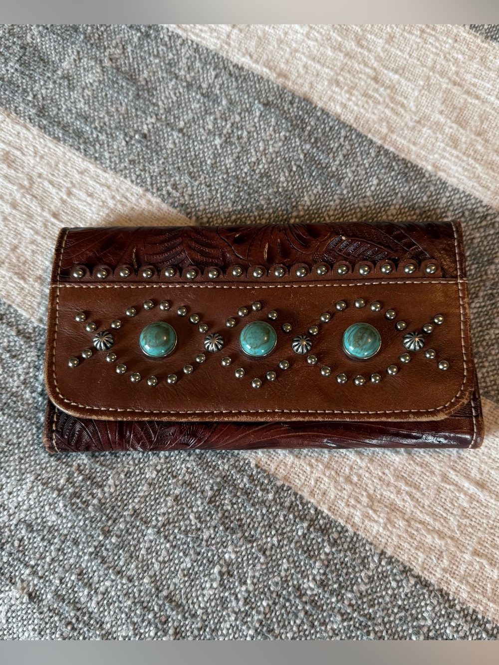 American West Ladies TriFold 100% Tooled Brown Leather Wallet Silver/Turq detail